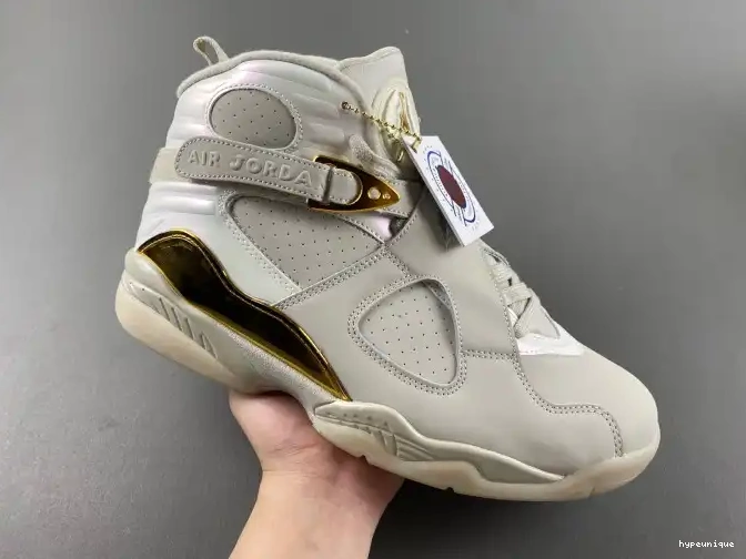 HYPE Jordan Champagne 832821-030 8 Retro 0514